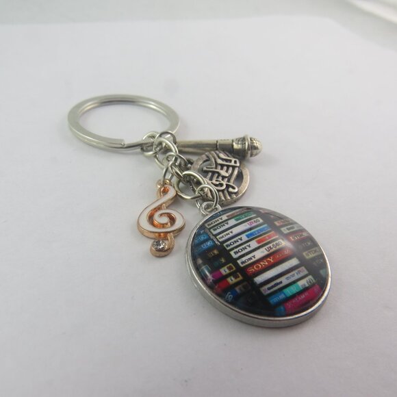 Music Keychain Music Lover Key Ring Retro Cassette Tape Keychain Gift for Her - Picture 2 of 4